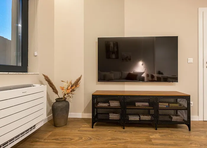 South 22 - Brand New Modern 1Bd Apt In Sofia Center