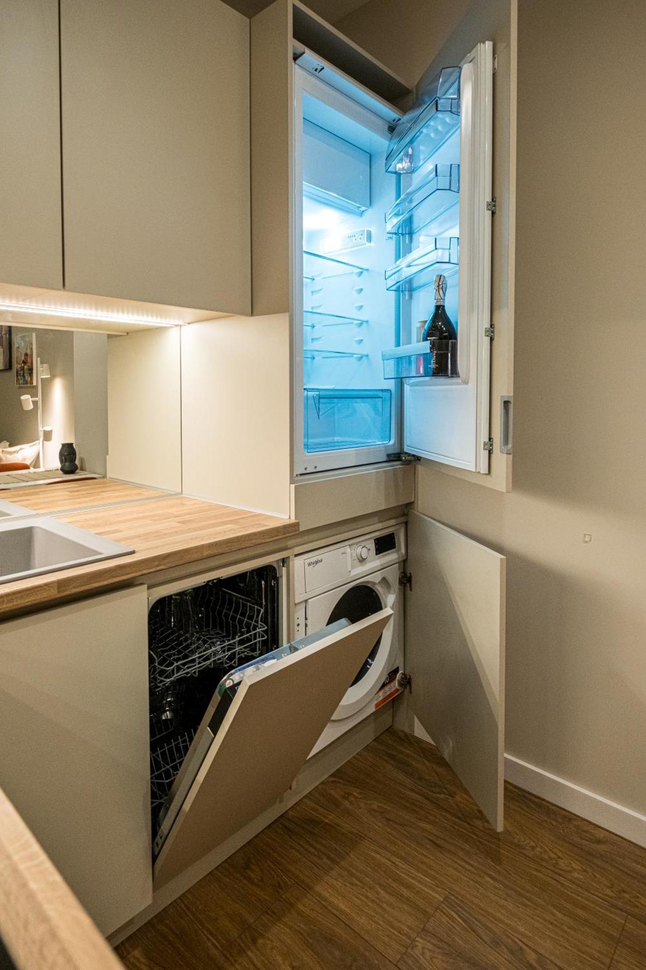 South 22 - Brand New Modern 1bd Apt In Center Софія